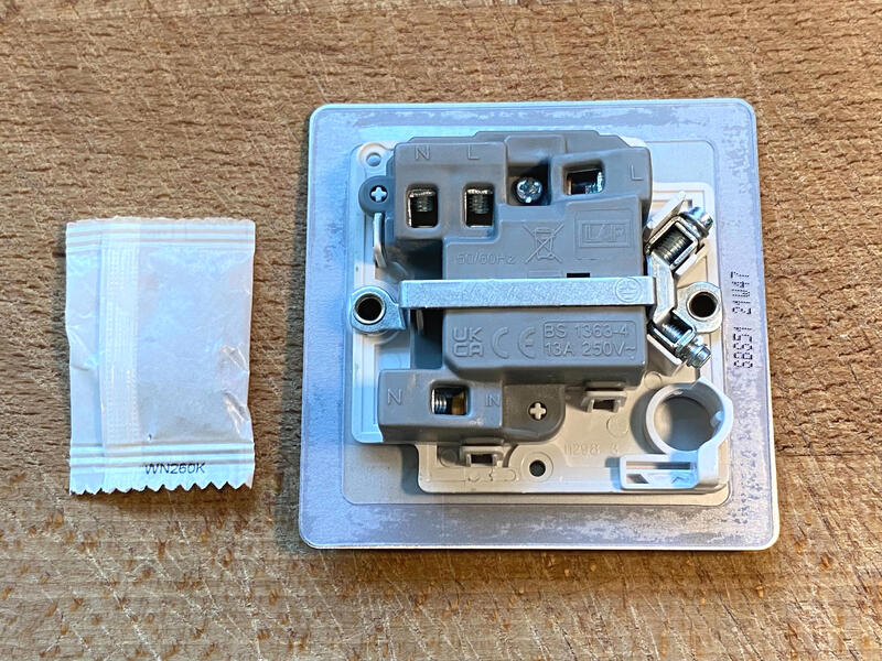 The back of the switched fused spur, showing connections.